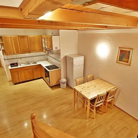 Apartment Central Square